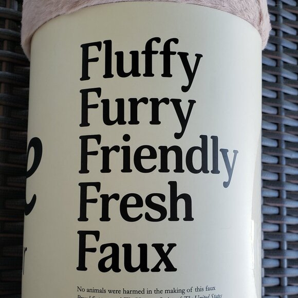 NWT UnHide Lil' Marshmallow Rose Blanket - Picture 5 of 10